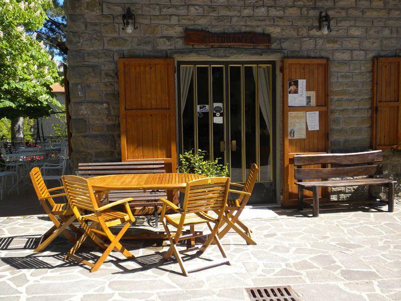 Albergo Ristorante Letizia Chiusi della Verna Exterior foto
